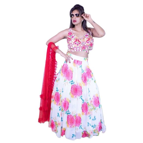 Floral printed lehenga - White and Red - Picture 4 of 4
